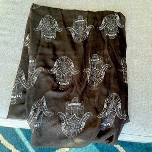 Circle Scarf, Hand pattern, super lightweight